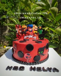 سفارش کیک دختر کفشدوزکی