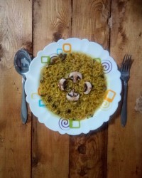 نودلیت گوشت و قارچ