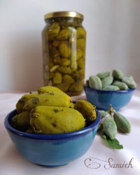 ترشی چاقاله بادام