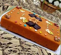 کیک هل و گلاب زعفرانی بصورت تخته ای