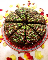 کیک شکلاتی دو تخم مرغی