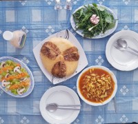 قیمه باته دیگ کاهو