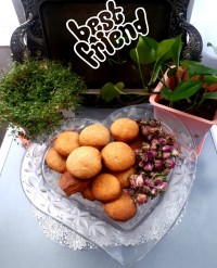 کلوچه با طعم هل