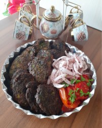 کوکو سبزی نهار خوشمزه ما