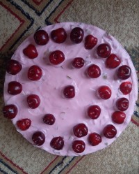 کیک بستنی خودم لایک کامنت فالو یادتون نره ورق بزنید ممنون