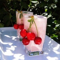 شیک میلک آلبالو