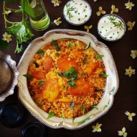 ته دیگ سیب زمینی کنجدی (لوبیاپلو)