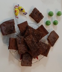 کیک شیر خرما