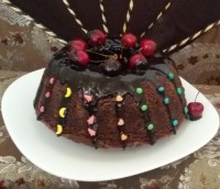 کیک شکلاتی موزی با رویه گاناش