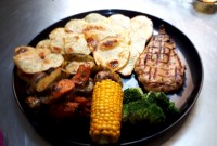 بشقاب رژیمی با سس سیر تند