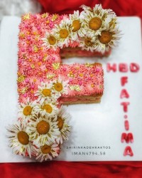 سفارش سابله کیک لاتین