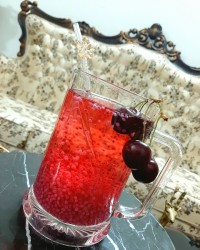 شربت گیلاس به همراه تخم شربتی