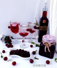 شربت و مربا آلبالو