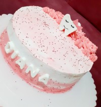 کیک۳تخم مرغی خامه کشی شده