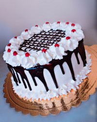 کیک شیفون با روکش خامه