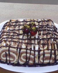 دسر شارلوت موز و گردو