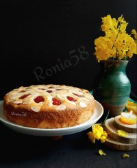 کیک توت فرنگی