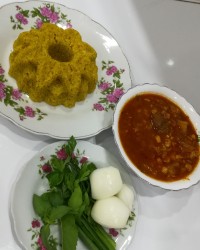 آبگوشت به همراه للک (گمنه)بوشهری