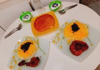 زرشک پلو با مرغ زعفرونی