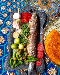 قزل آلا و ته دیگ زعفرونی