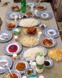 میز شام میهمانی