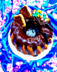 کیک کرمفیل شکلاتی