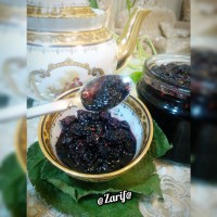 شربت و مربای شاه توت