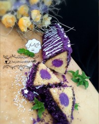 تراول کیک هرمی