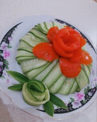 سالاد شیرازی بقچه ای