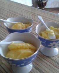 بستنی زعفرانی سنتی