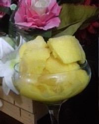 بستنی سنتی زعفرونی