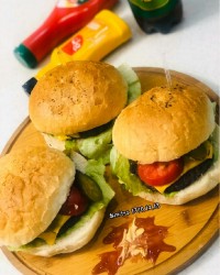 همبرگر با قارچ