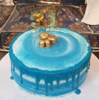 کیک اسفنجی با دستور مامان ماوا