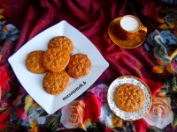 کلوچه ارده و خرما