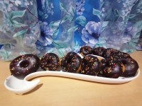 مینی دونات با رویه شکلات