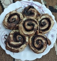 نان رول شکلاتی
