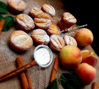 مافین هلو و دارچین