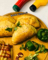 پیراشکی مرغ وپیازچه