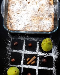 کیک گلابی با بادام