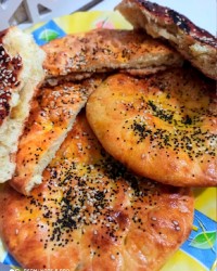 کلوچه فومن بازاری