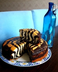 کیک زبرا با شکلات تخته ای