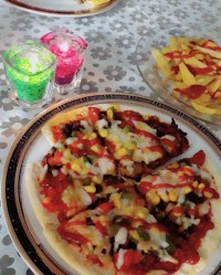 اینم از شام بعد از جشن..