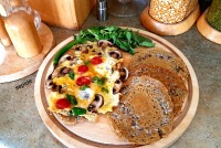 نان با کینوا چای ماچا و دسر هلو