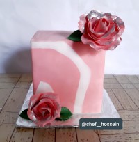 کیک با کاور فوندانت