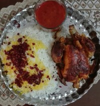 زرشک پلو با مرغ شکم پر