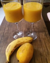 اسموتی موز و انبه