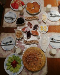 صبحانه قرار پاپیونی مصی جون