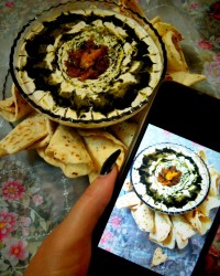 نـــان خانگــی و آش رشتــه جــان