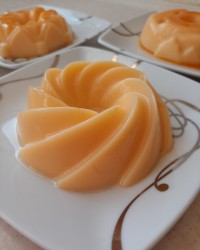 کرم کارامل (عکس آخر پشت صحنه)