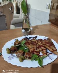 قارچ شکم پر با گوشت چرخ کرده